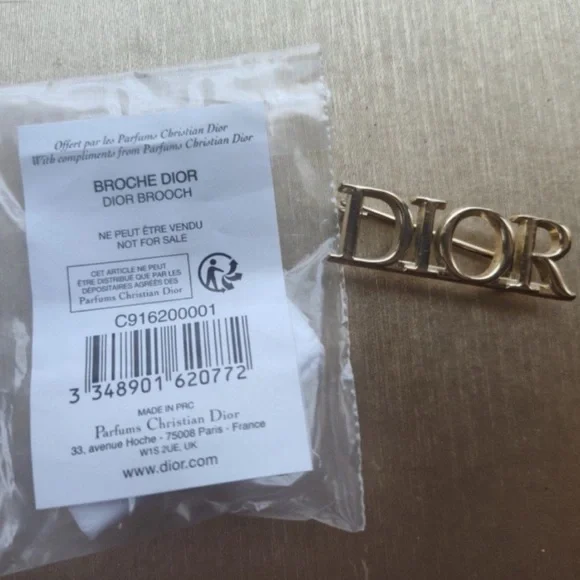 DIOR ICONIC LETTERS BROOCH PIN GOLD TONE METAL - Picture 4 of 4